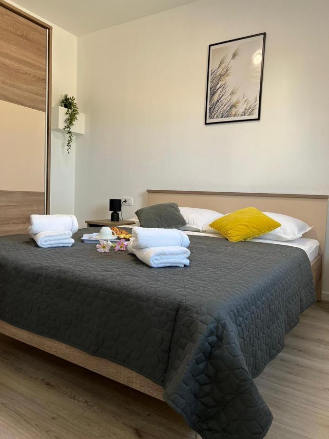 Apartman Ana Apartment Crno Exterior photo